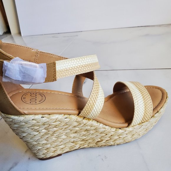 davenport flat sandals